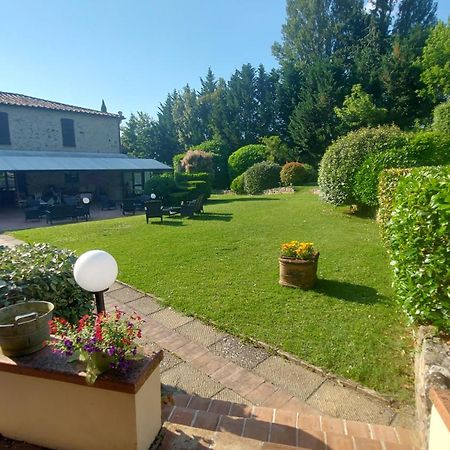 Country Hotel Poggiomanente Umbertide Exterior foto